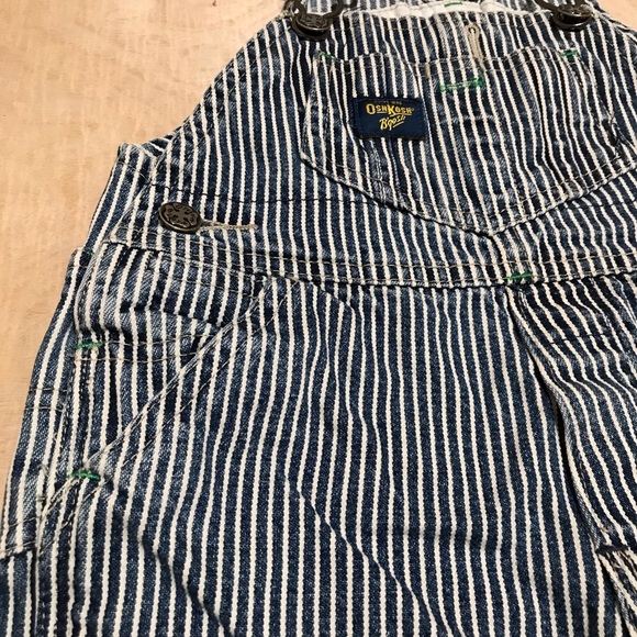 OshKosh B’gosh Vestbak Overall Denim Stripe Size 12 Months Baby - Picture 4 of 10